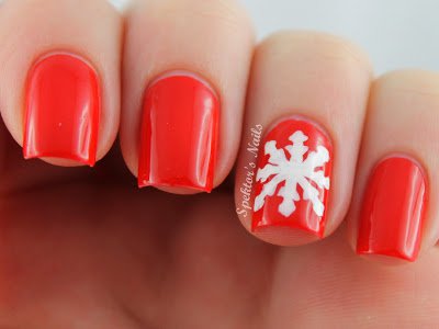 14 Unique Christmas Manicure Trends