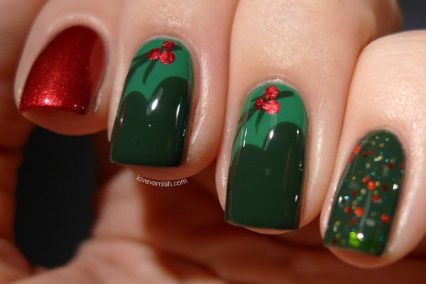 14 Unique Christmas Manicure Trends