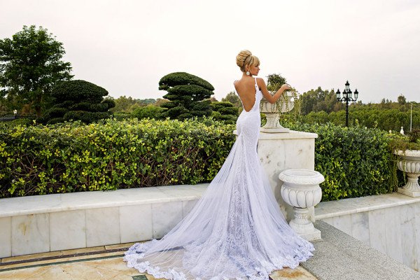 White Wedding Dress: The Guide