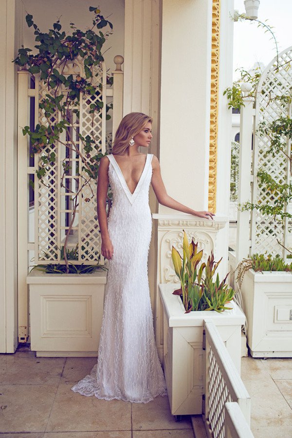 White Wedding Dress: The Guide