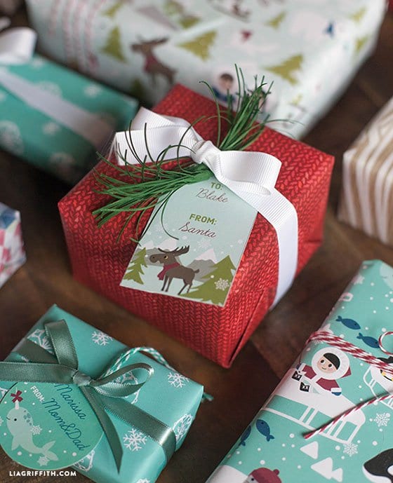 11 Totally Genius Tips And Tricks To Wrap A Gift On The Easiest Way