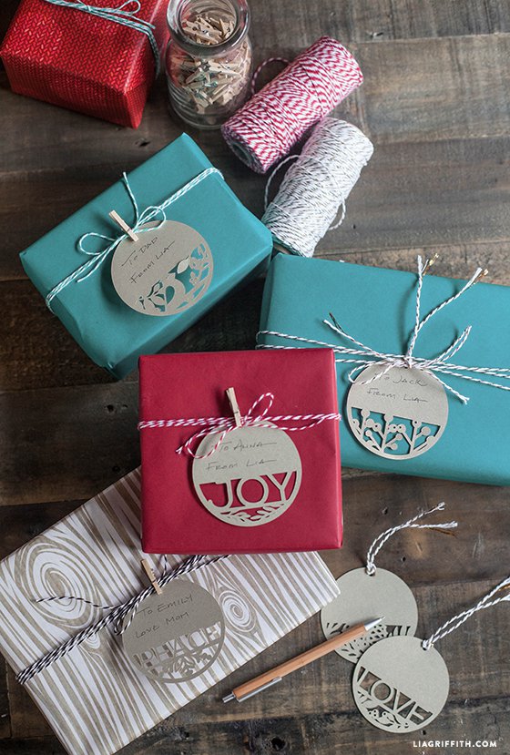 11 Totally Genius Tips And Tricks To Wrap A Gift On The Easiest Way