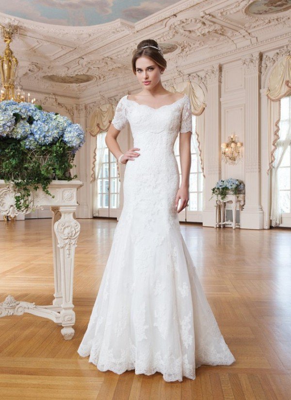 Irresistible WEDDING DRESSES BY LILLIAN WEST FOR 2015