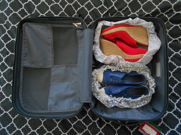20 Ultra Useful Space Saving Hacks For Packing Your Suitcase
