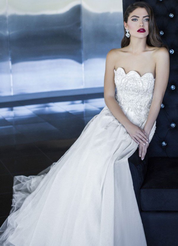 Gorgeous Wedding Dresses by Yumi Katsura