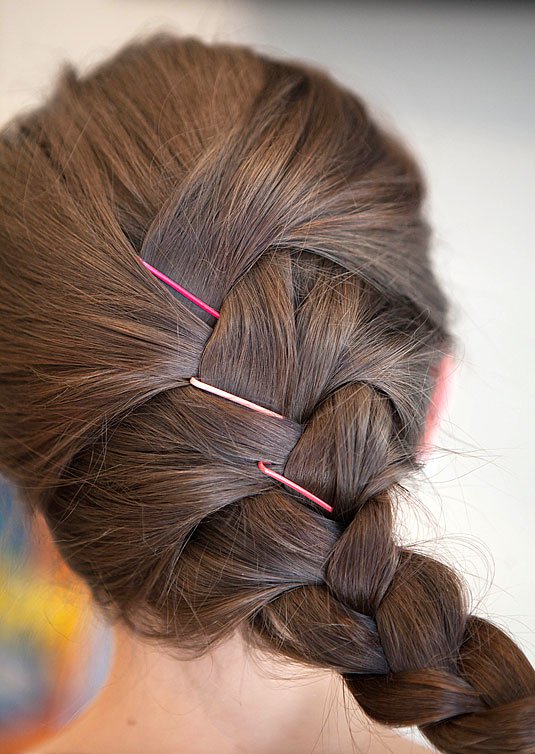 Fantastic Ways To Use Bobby Pins