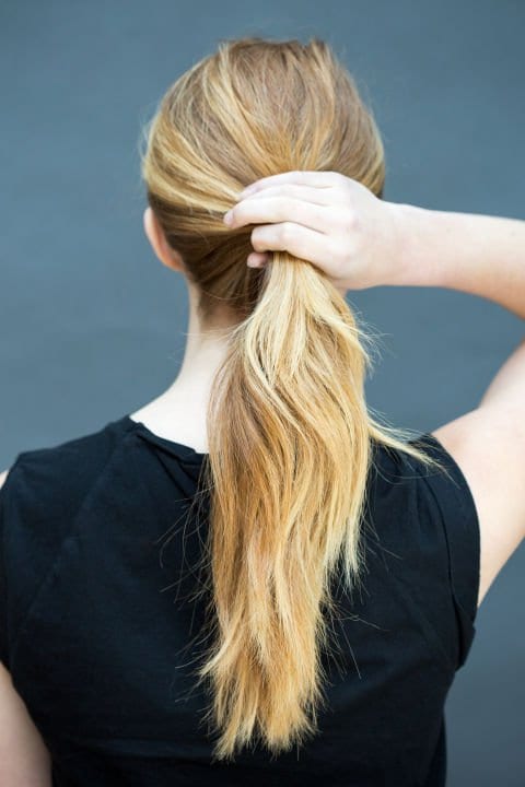 8 Super Easy Hairstyles You Can Do In Literally 10 Seconds