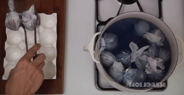 Wrap Eggs In Silk And Then Boil Them. The Result? Stunning Beautiful