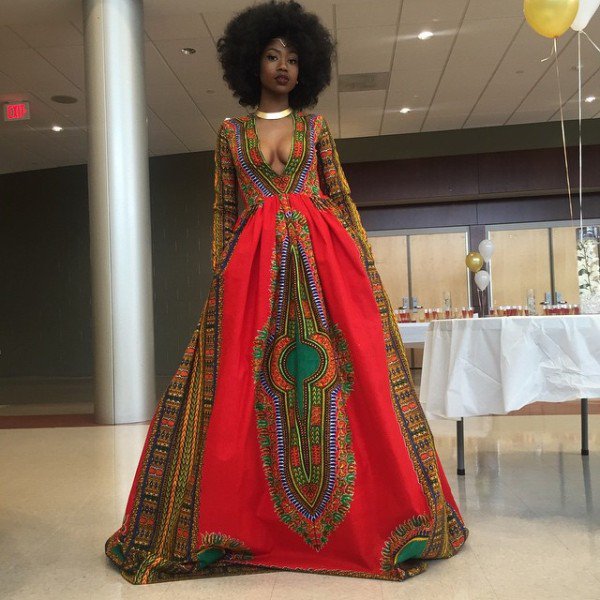 This High Schoolers Self Designed Prom Dress Got Her Crowned Queen Of The Internet