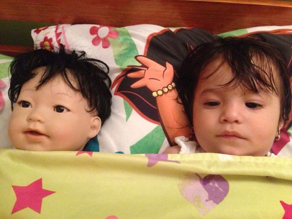 15 Adorable Babies Who Has Similar Look Just Like Their Toy Dolls