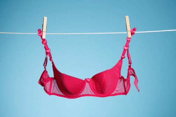 15 Totally Ingenious Bra Hacks