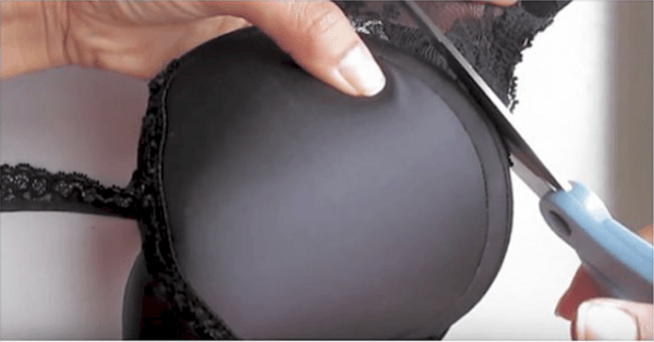 She Grabs A Pair Of Scissors Made A Few Strategic Cuts On Her Bra! This Trick Solves An Annoying Clothing Problem!