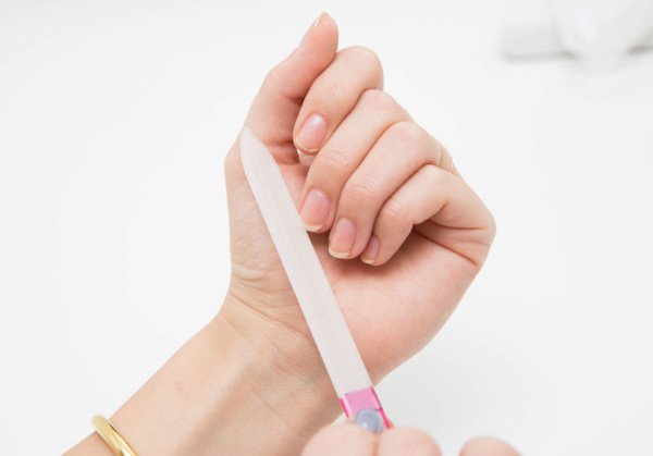 12 Amazing Easy and Cheap DIY Solutions To Kick Your Nail Struggles