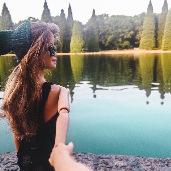 Hipster Barbie Instagram Account Tries To Mock Every Annoying Hipsters Social Media Post