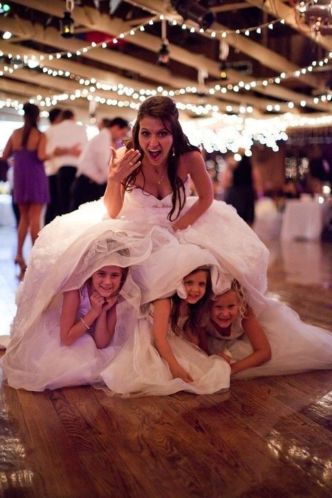 13 Ingeniously Fun Wedding Photo Ideas