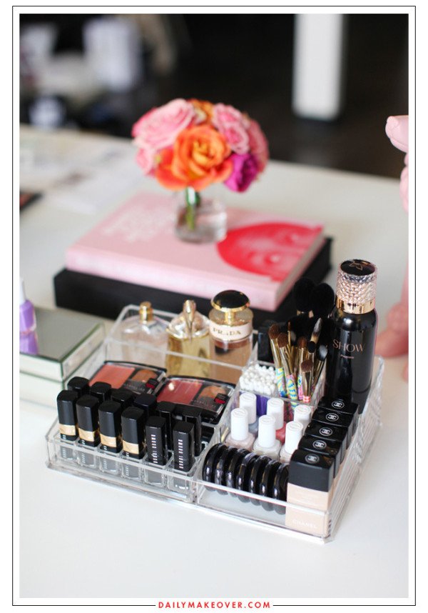 15 Smart DIY Makeup Organizers