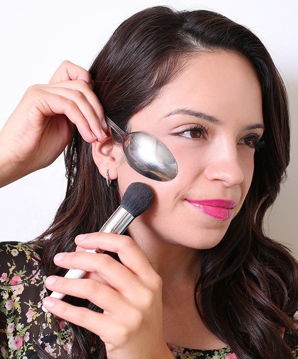 10 Brilliant Beauty Tips and DIY Hacks That Will Keep You Beautiful On The Easiest Way
