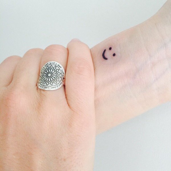 17 Adorable Tiny Tattoos That Everyone Will Love
