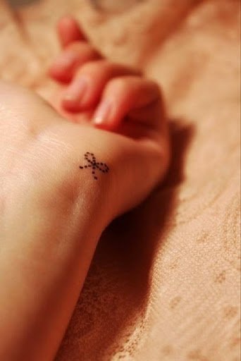 17 Adorable Tiny Tattoos That Everyone Will Love