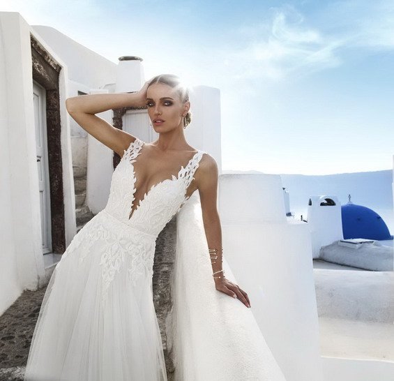 Santorini Collection: Wedding Dresses For Sensual Brides By Julie Vino