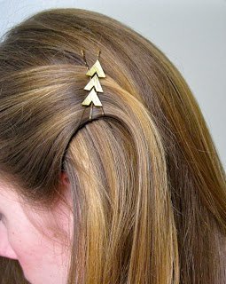10 Super Easy Life Changing Ways To use Bobby Pins
