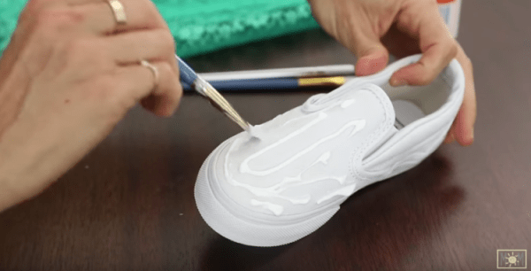 She Starts With A Thick Layer Of Glue! What She Done At The End? Stylish Kicks!