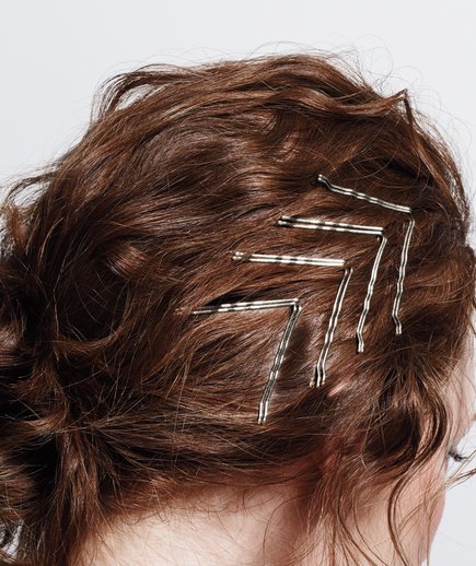 8 Smart Ways to Transform Your Hair In A Few Minutes With Just Bobby Pins