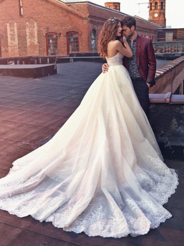 FairyTale Wedding Dresses Collection That WIll Blow Your Mind