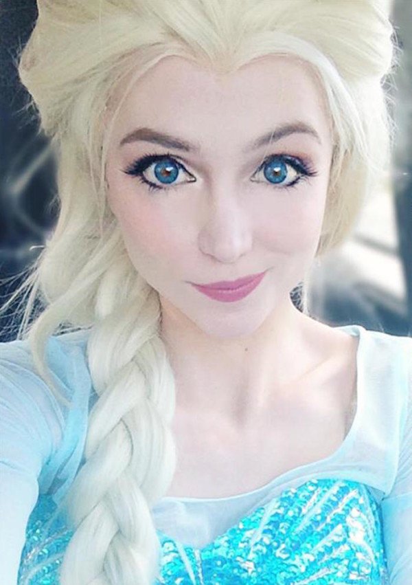 25-Year-Old Woman Has Spent $14,000 To Look Like Disney 