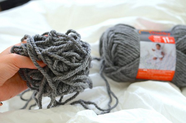 The Most Amazing Tutorial:  How To Use A Knitting Loom To Make An Infinity Scarf