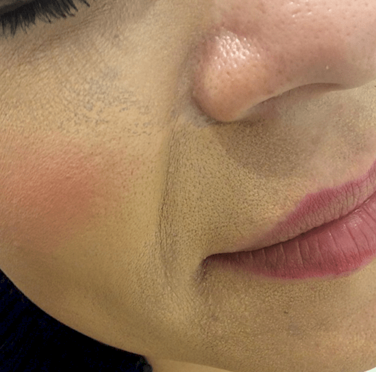 12 Not So Perfect Moments That Will Make All Makeup Lovers Weep