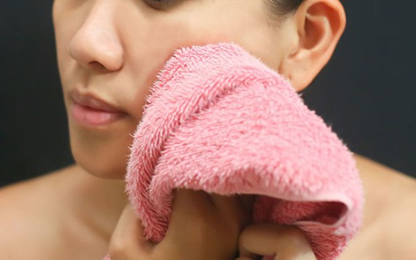 5 Things You Should Avoid That Are Bad for Your Skin Which You Had No Idea About