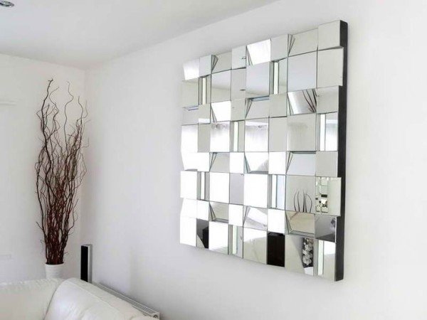 Mirror, Mirror: Simply Stunning Tips for Affordable Decorating with Mirrors