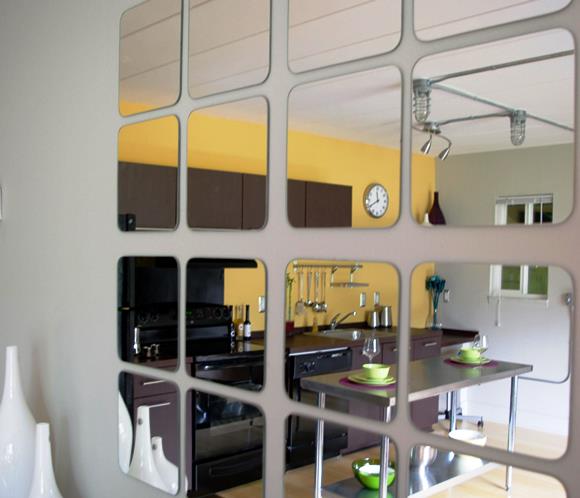 Mirror, Mirror: Simply Stunning Tips for Affordable Decorating with Mirrors