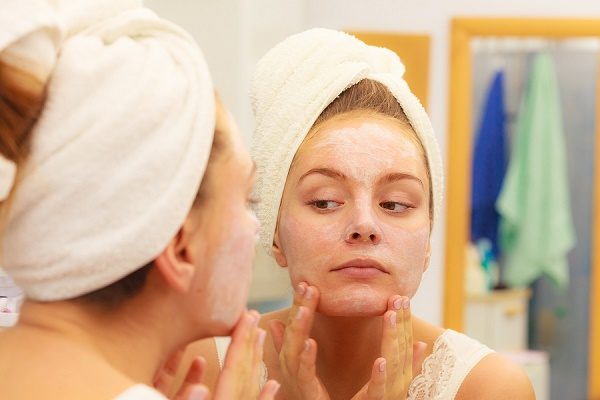 10 Best Recommended Advices And Tips For Covering Acne Scars Easier