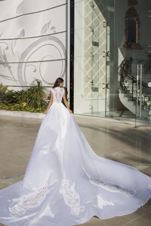 Stunning Royal Couture Wedding Dresses By Nurit Hen