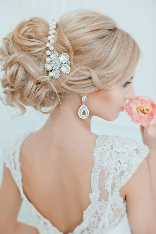 19 Sweet Fascinating and Graceful Ideas for Bridal Hairstyles