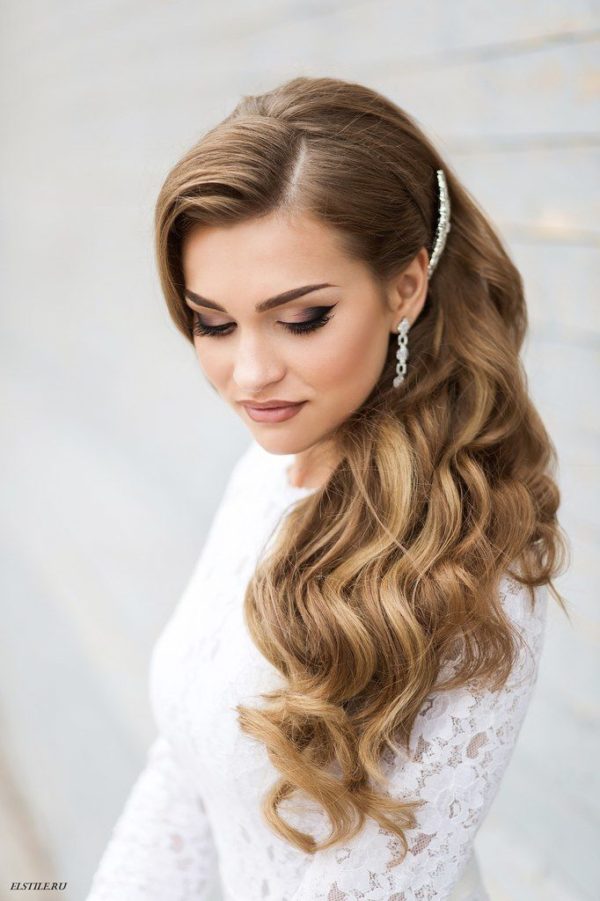 19 Sweet Fascinating and Graceful Ideas for Bridal Hairstyles
