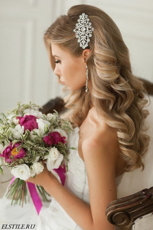 19 Sweet Fascinating and Graceful Ideas for Bridal Hairstyles