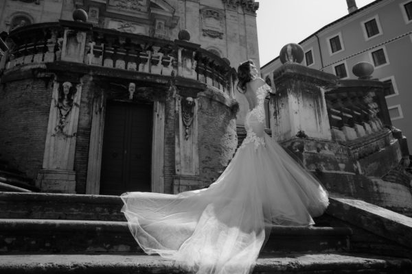 Julie Vino Spring/Summer 2017 Stuff of Dreams Wedding Dress Collection