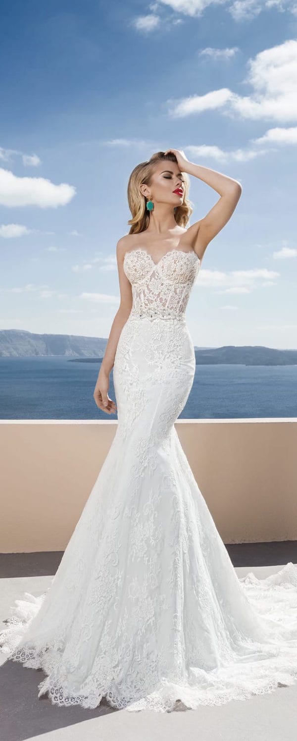 30 Lovely Ideas For Your Dream Wedding Dress