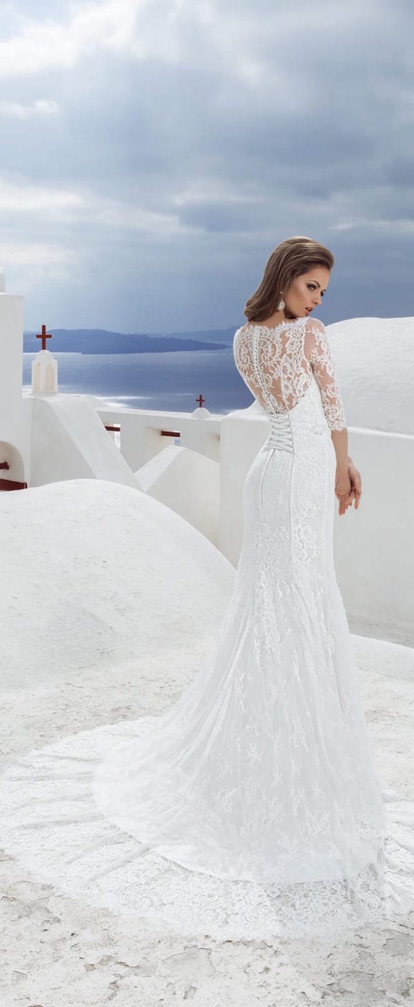 30 Lovely Ideas For Your Dream Wedding Dress