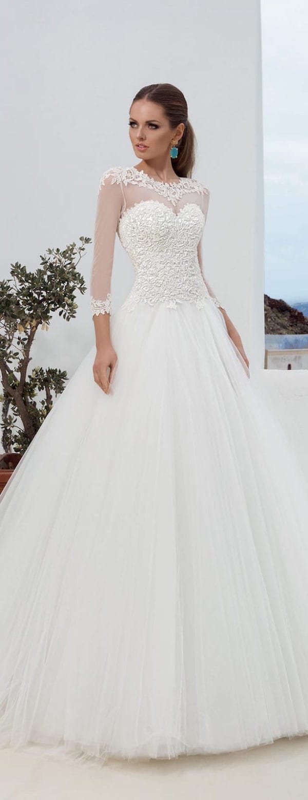 30 Lovely Ideas For Your Dream Wedding Dress