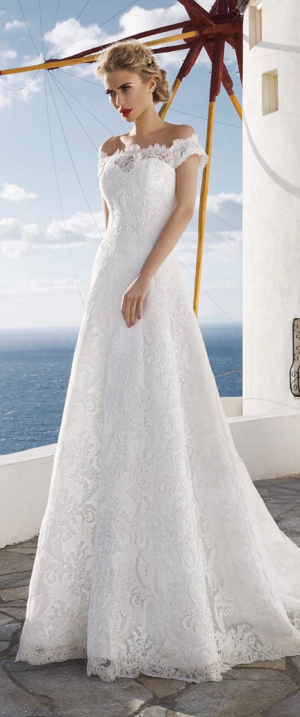 30 Lovely Ideas For Your Dream Wedding Dress