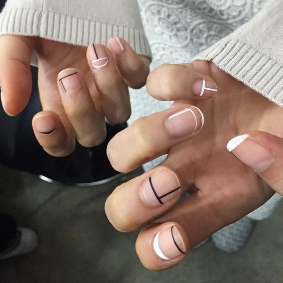 Minimal Nails for Maximum Effect: 17 Super Elegant Nail Ideas