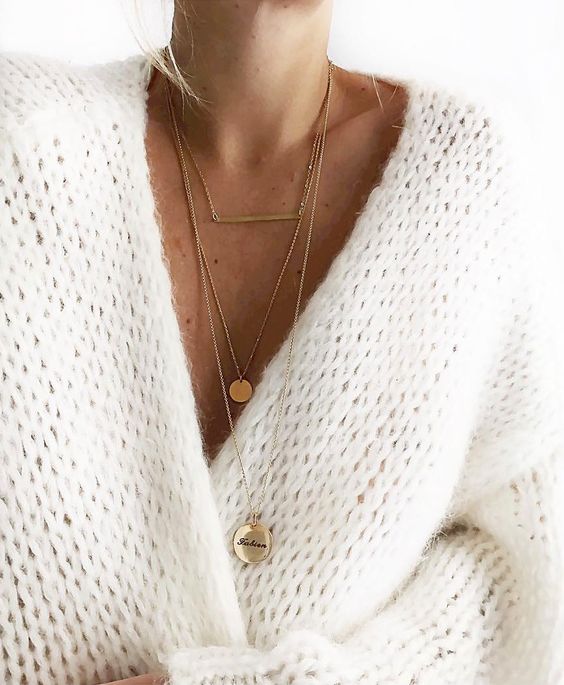 Necklaces In Winter: Nothing Else But Sexy And Irresistible Look
