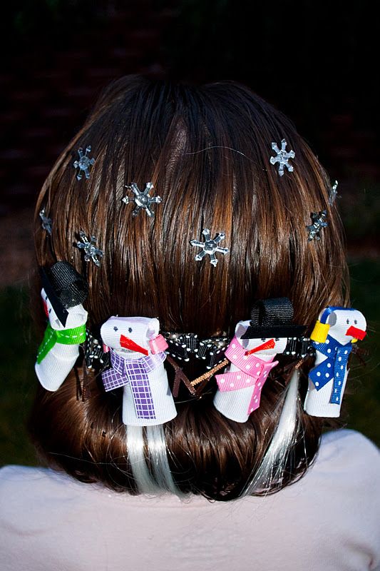 Christmas Hairstyles For The Little Princesses, Easy to Be Copied.
