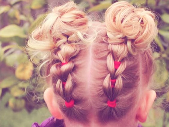 Christmas Hairstyles For The Little Princesses, Easy to Be Copied.