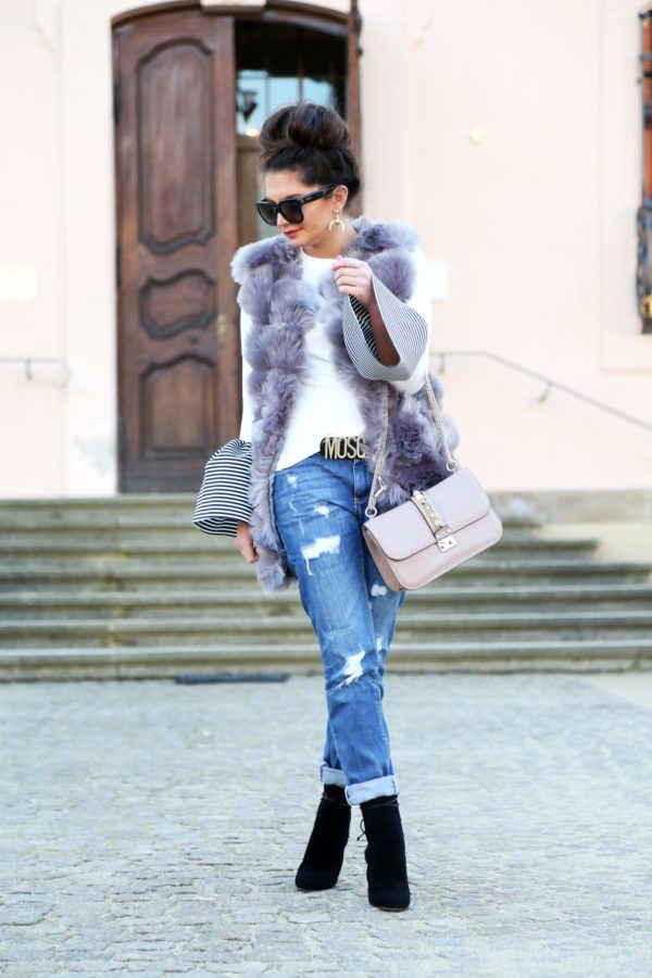 Fur Vest  A Must Have Piece In Every Girl’s Wardrobe