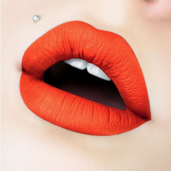 Unusual Lipstick, Colors That Became Trendy This Season